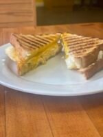 SANDWICHES AND WRAPS